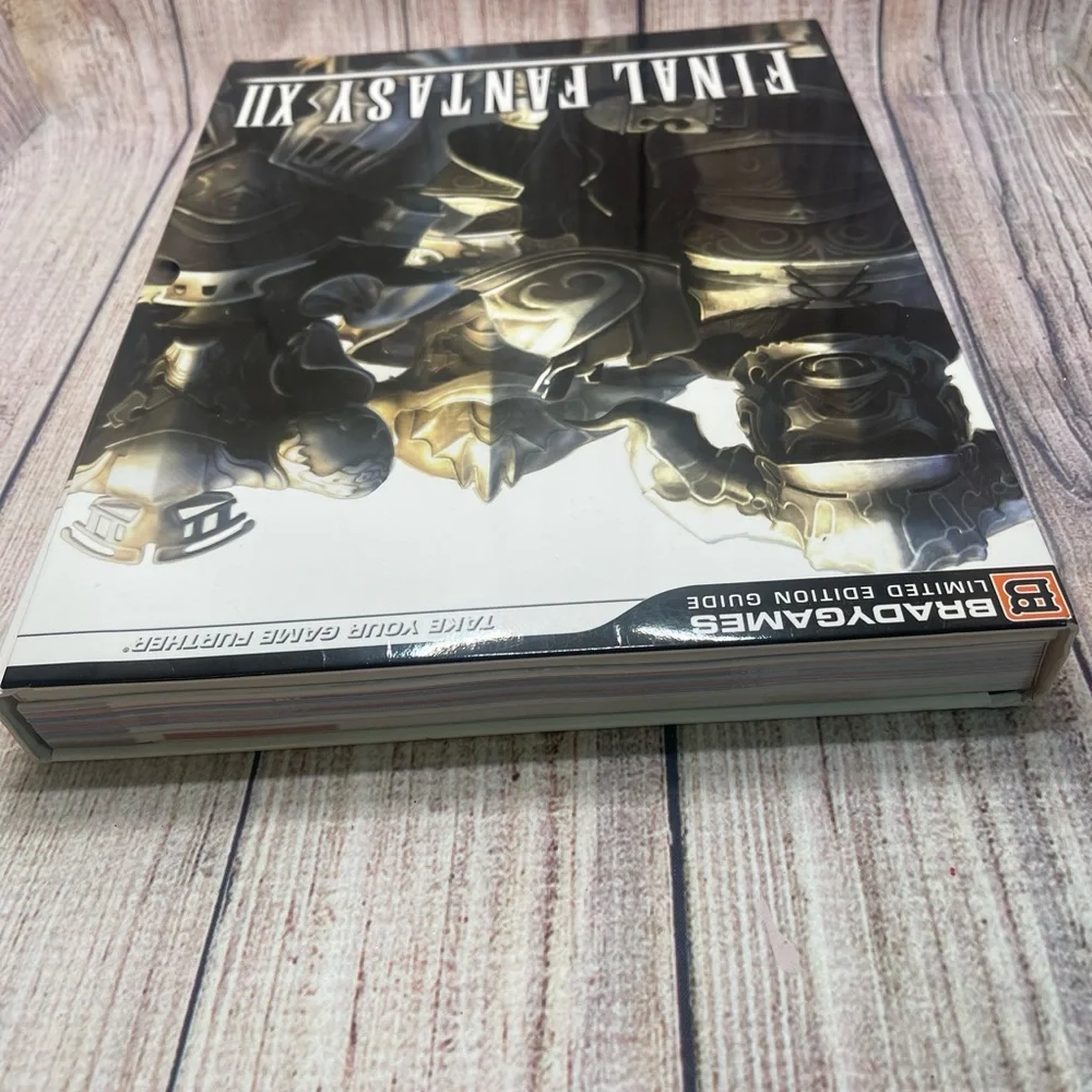 Final fantasy XII guide like new